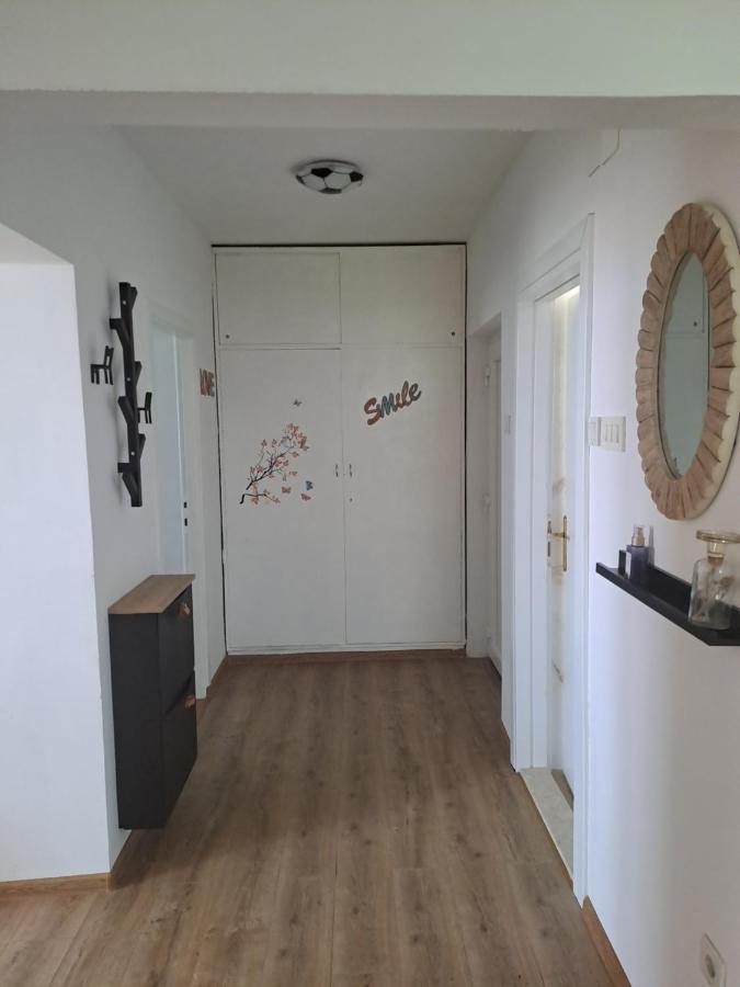 普洛切Apartman Nera公寓 外观 照片